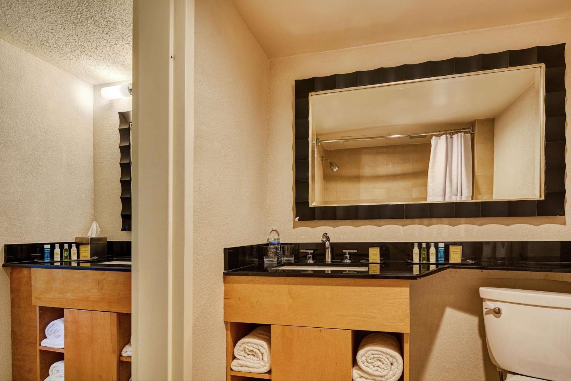 Doubletree By Hilton Hotel Berkeley Marina Ngoại thất bức ảnh